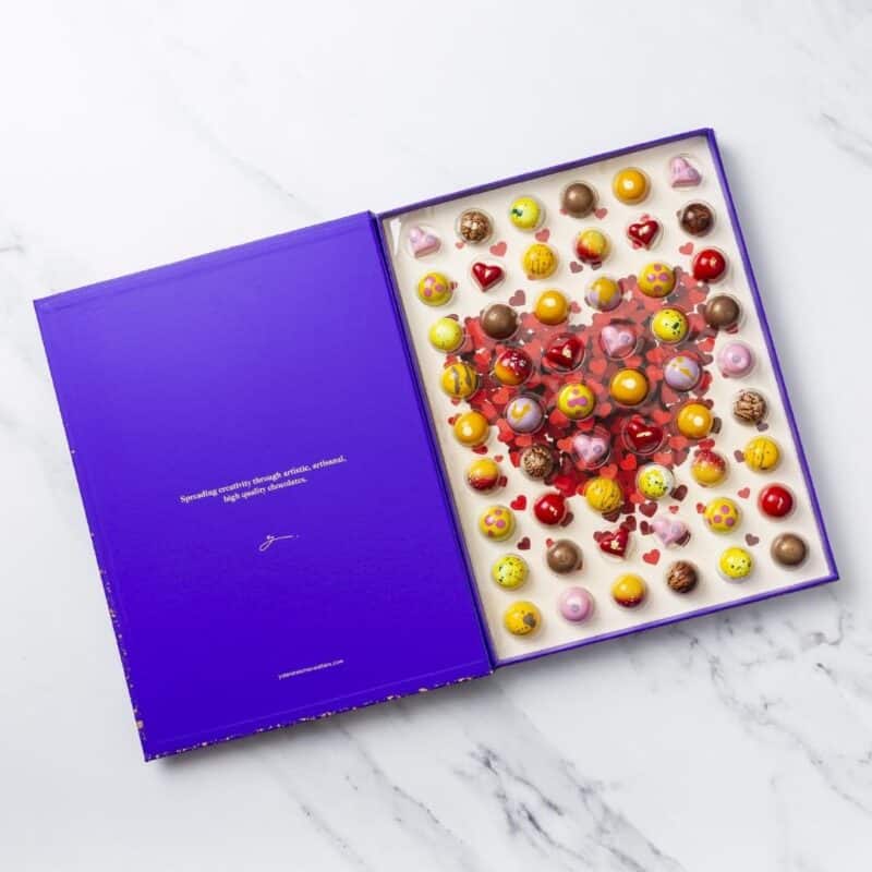 54 Bonbons Box Opened Valentine's Illustration